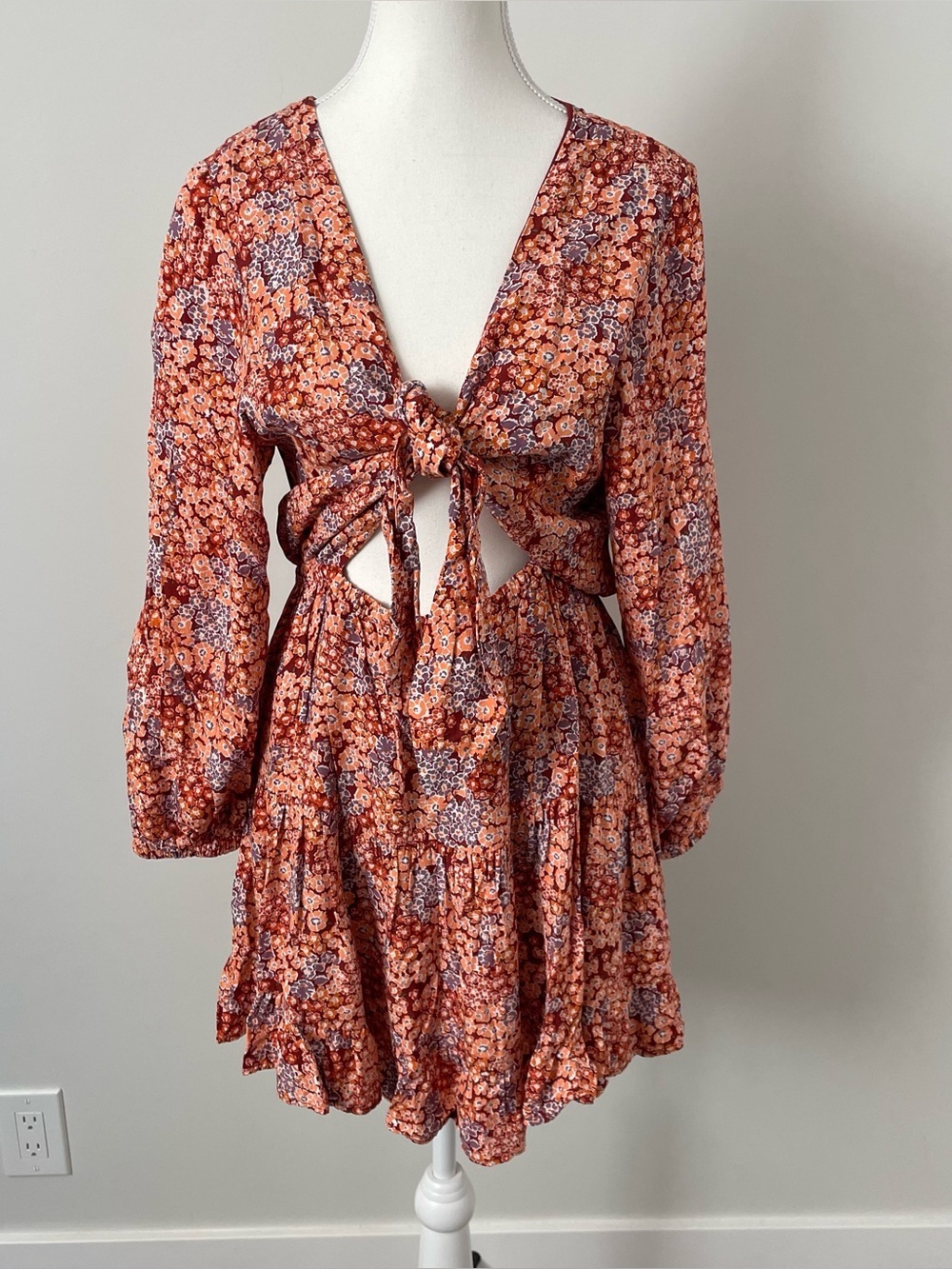 L*Space Stay Golden Lily of the Valley Tie Front Cutout Ruffled Mini Dress XL